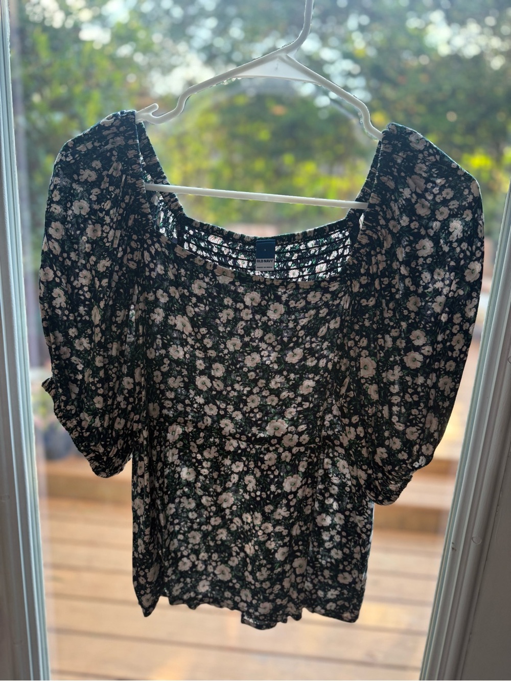Old Navy Black Floral Puff-Sleeve Square Neck Blouse